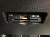 電子カードキーを携帯しているだけでエンジンの始動ができるプッシュボタンスタートを装備しています☆
