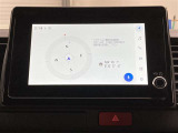 純正8インチディスプレイオーディオがついています。