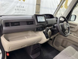 見通しのよいすっきりとした視界で、誰でも運転しやすいです。運転のしやすさは疲れにくさにも繋がりますよ♪