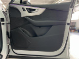 ◆LIBERALAは、輸入車選びの新たなスタイルを提案するインポート・セレクト・ブランドです。オーナー様となる方がクルマから直接感じる感性を第一にした、最良の一台との出会いをコーディネートいたします。