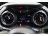 マルチインフォメーションディスプレイ付きのメーターです!エコ運転へ導く多彩な情報を表示してくれます。