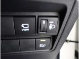 全周囲モニター付いています!運転が苦手な方におすすめの装備ですよ♪