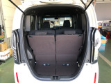 【トランクルーム】荷物も乗せやすく、使いやすいです!セカンドシートを倒せばさらに広い空間に♪