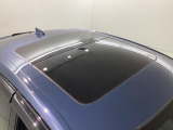 天気の良い日はルーフをオープンしてドライブしたら気持ちいいですね☆