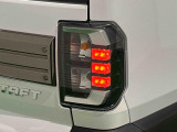 視認性と個性を演出するリヤコンビネーションランプ(LEDストップランプ)