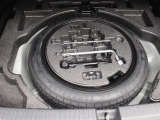 スペアタイヤが装備されています。
