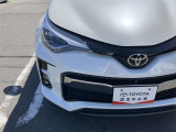 LEDヘッドライトです。デザイン性がよくとても明るいので、夜間の走行や悪天候でも安心です。しかも長寿命!