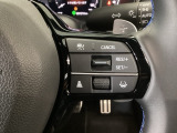 【アダプティブ・クルーズ・コントロール】予め設定した車速内でクルマが自動的に加減速。 前走車との適切な車間距離を維持しながら追従走行し、高速道路でのドライバーの疲労を軽減してくれる嬉しい機能付♪