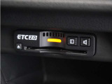 ◆ETC2.0◆進化したドライブ体験。料金収受システムだけだったETCが生まれ変わって、高速道路を賢く使うETC2.0に進化しました。多彩な情報サービスが便利で快適なドライブ体験を提供します。