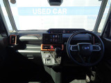 まごころクリーニングを実施済み!展示中は、運転席、ハンドル、シフトノブにビニールカバーを掛けて展示しております!!消臭&抗菌効果のある銀担持酸化チタン光触媒スプレーも施工済み!