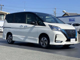 エマージェンシーブレーキ(衝突被害軽減ブレーキ)、フロントカメラが車両や歩行者を検知し警告音と共に衝突回避、軽減をアシストしてくれます。