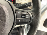 クルーズコントロールを装備しています。高速道路などで一定の速度で走ってくれるので運転が楽ですよ!速度を設定できますので、スピードの出しすぎにも注意できます。