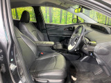 運転席シート廻りは使用感も少なく、良好な状態となっています。丁寧に使われていたことがよくわかりますね。