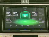 ホーム画面からテレビや地図、音楽関連などの項目を選べるため、用途に応じて切り替えやすい構成です。画面上の表示が整理されており、目的のメニューを見つけやすく日常使いに便利です。