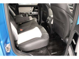 お気軽にお問い合わせください。Tel:075-325-0440 Mobile:070-2313-8676  中古車担当:時女まで