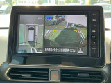 アラウンドビューモニターが、駐車をサポートしてくれますよ!
