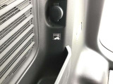電源ソケット付きです。