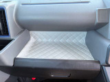 ☆車の保険は買ったところで加入するのがベストです。保険に関しても大手保険代理店をしておりますので安心してお任せください。不慮の事故の際も自社鈑金工場と連携して修理を進めてまいります☆