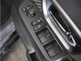 ◆パワーウィンドウスイッチ◆運転席から全席の窓の開閉操作を行うことが出来いつでも換気ができます!