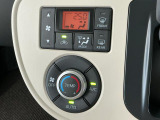【オートエアコン】AUTOボタンを押してお好みの温度を設定!快適な室温でドライブをお楽しみいただけます♪