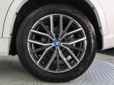 BMWならではの卓越した走りを支えるホイールと足回りです!