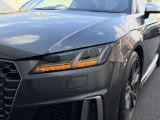 Audiは創業者であるホルヒの「いかなる時代においても第一級の素材を用い、操縦安定性に優れ、さらに進歩的なクルマの製造を目指す」という考え方に則り、こだわり抜かれたインテリアを目指しています。