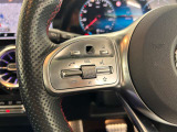 メモリー付きパワーシートが装備されている車両はシートの位置・ドアミラーの角度・ハンドルの位置を3名まで記憶出来ます。
