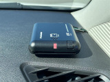 【ETC】有料道路を利用する際に料金所で停止することなく通過できる、ETC車載器(ノンストップ自動料金収受システム機器)が装備されています。セットアップを行うことで利用可能になります。