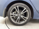 純正アルミホイール☆Honda車にぴったりなデザインです。