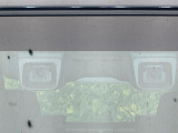 【スズキ セーフティサポート】走行中に前方の車両等を認識し、衝突しそうな時は警報とブレーキで衝突回避と被害軽減をアシスト。より安全にドライブをお楽しみいただけます。