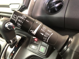 【運転席操作部】ライト、ウインカー、ワイパーなど、こちらも扱いやすいです!