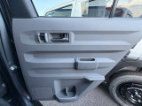 ☆お車についた傷やヘコミ、事故の修理もハヤシにお任せください。自社鈑金工場で修理ができますの安心です☆