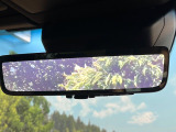 【デジタルインナーミラー】後席の大きな荷物や同乗者で後方が確認しづらい時でも安心!カメラが撮影した車両後方の映像をルームミラー内に表示。クリアな視界で状況の確認が可能です!