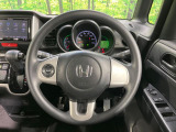 【ステアリングスイッチ】運転中、前方から目線をそらすことなく、オーディオ等の操作が可能な便利機能!安心&快適なドライブを演出してくれます♪