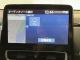 全車1年間の走行距離無制限のロングラン保証付きです。また、さらに安心をお求めの方には1年〜2年の保証延長ができる「ロングラン&alpha;保証」(有償)もお選びいただけます。