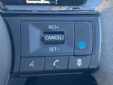 プロパイロット搭載。高速道路でドライバーに代わってアクセル、ブレーキ、ステアリングを自動制御します。