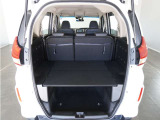 ◆ラゲージスペース◆フル乗車でもしっかり荷物を収納出来るラゲッジスペースです。普段の買い物でしたらしっかり積める十分な荷室スペースが確保されています。