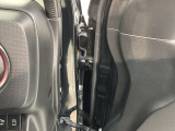 専門業者にて内外装のクリーニングを実施しております!