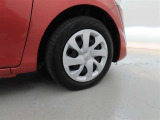 装着タイヤサイズは、185/60R15です。
