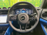【純正革巻きステアリング】上質な革を使用することで、手にしっかり馴染みとても運転しやすいハンドルです♪