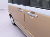 お車を購入される際はご不明な点や不安な点もあるかと思いますが、困ったらお気軽にご相談下さい! 【0533-83-8011】 までお電話頂ければ当店のスタッフがじっくりお話を聞かせて頂きます!