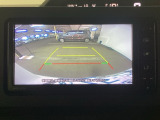 バックモニター付きで、車庫入れやバック時の後方確認をサポート。