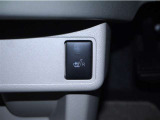 運転席シートヒータースイッチ