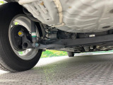 お車を安心してお乗りいただく為には、足回りの定期点検が欠かせません。サービスサポート(有償保証)では無料点検もご提供しており、安心のカーライフをお過ごしいただけるサポート体制が整っています。