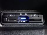 ■【ETC車載器】が装備されています。セットアップをしてお渡しとなり、ETCカードを差し込むだけで高速道路の利用が可能です。