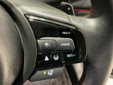 【アダプティブ・クルーズ・コントロール】予め設定した車速内でクルマが自動的に加減速。 前走車との適切な車間距離を維持しながら追従走行し、高速道路でのドライバーの疲労を軽減してくれる嬉しい機能付♪