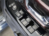 ◆パワーウィンドウスイッチ◆運転席から全席の窓の開閉操作を行うことが出来いつでも換気ができます!