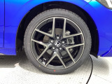 純正アルミホイール☆Honda車にぴったりなデザインです。