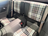 車両はすべて屋内にて保管しておりますので、綺麗な状態のお車をご覧いただけます。