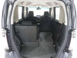 ◆リアシートを使用しない時はこの通り更に広々ラゲッジスペースの出来上がりです、たくさんの荷物が積み込み可能です!